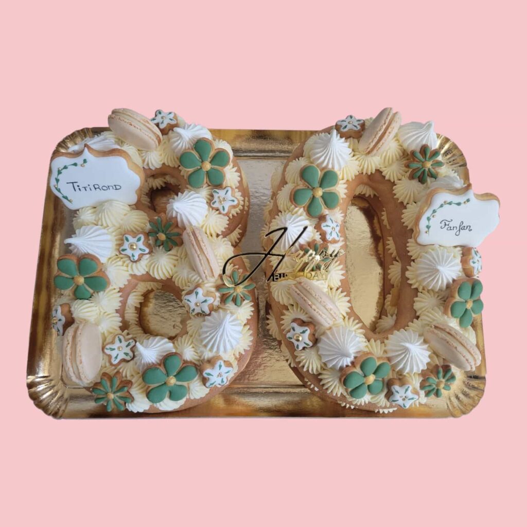 numbercake 80 sur le thème floral blanc et vert