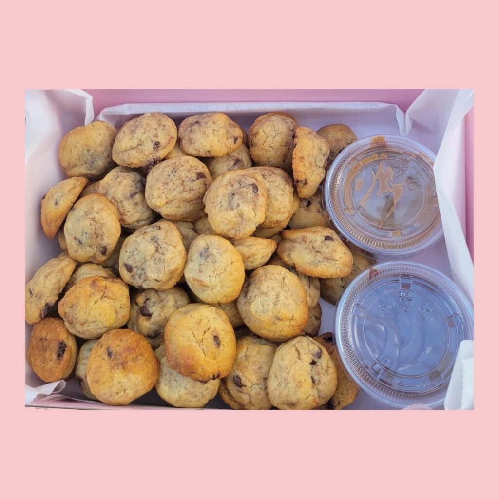 box de minis cookies avec petit pot de Nutella et petit pot de pate à spéculos