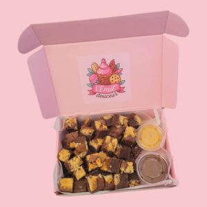 Box rose avec mini brookies avec petits pot de nutella et beurre de cacahuètes